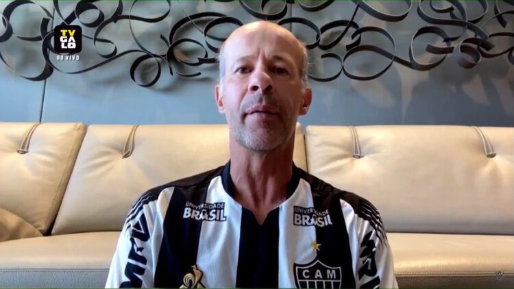 Investidor do Atlético quer comprar parte do Cruzeiro, diz Deputado estadual