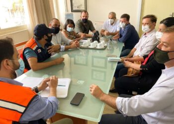 A empresa responsável pelo transporte coletivo em Mariana, Transcotta, esteve em reunião com Juliano Duarte nesta manhã para tratar de alguns pontos do projeto.