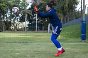 O que falta para Fábio renovar com o Cruzeiro? O que falta para Fábio renovar com o Cruzeiro?