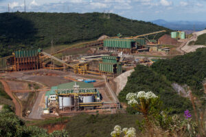 Por prevenção, Samarco reduz em 50% produção em Mariana por causa das chuvas Por prevenção, Samarco reduz em 50% produção em Mariana