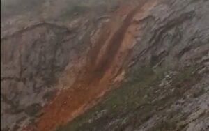 Rodoviária de Ouro Preto é interditada após deslizamento Rodoviária de Ouro Preto é interditada após deslizamento