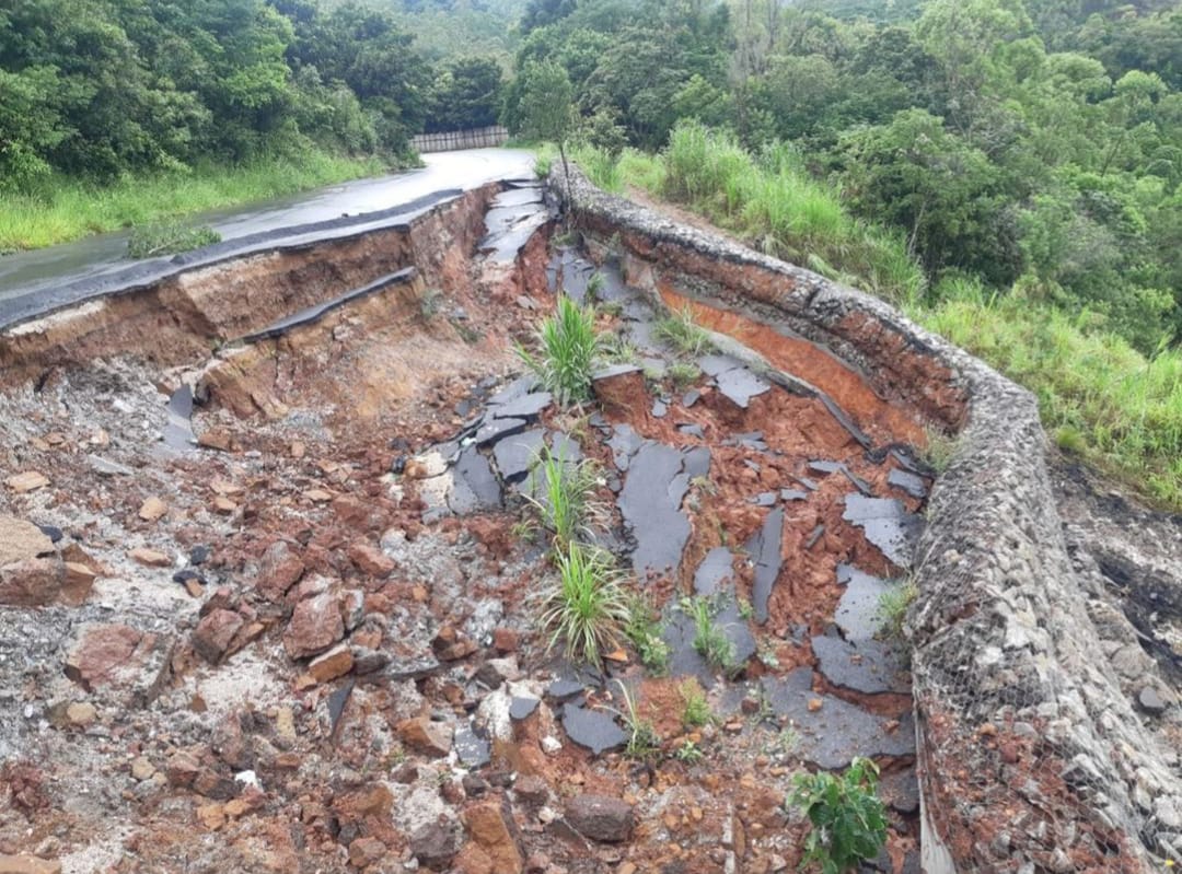 Chuva piora estradas de Rodrigo Silva e distrito de Ouro Preto fica ilhado