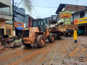 Estragos das chuvas são consequências de más gestões acumuladas, segundo especialista Estragos das chuvas são consequências de más gestões acumuladas, segundo especialista