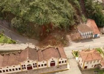 Ouro Preto: instabilidade do talude no Morro da Forca provoca risco a restaurante e hotel