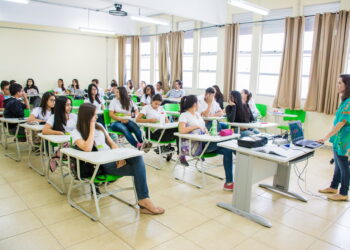 IFMG seleciona professores substitutos e visitante