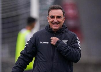 Atlético fecha com técnico Carlos Carvalhal, diz imprensa portuguesa