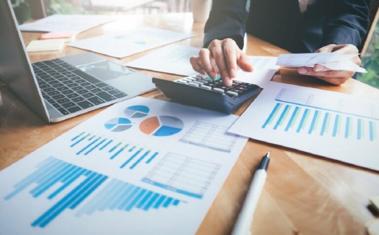 Mercado prevê inflação acima do teto, menor crescimento do PIB e emprego fraco em 2022
