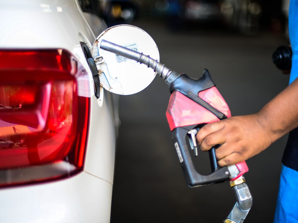 Combustíveis ficarão mais caros em fevereiro