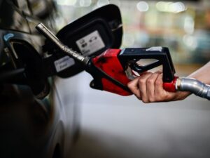 Petrobras aumenta preço da gasolina e do diesel a partir de quarta-feira Petrobras aumenta preço da gasolina e do diesel a partir de quarta-feira