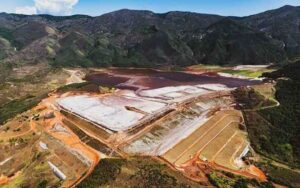 Justiça determina remoção imediata de cinco famílias do entorno da Barragem Doutor, em Antônio Pereira, distrito de Ouro Preto Justiça determina remoção imediata de cinco famílias do entorno da Barragem Doutor, em Antônio Pereira, distrito de Ouro Preto
