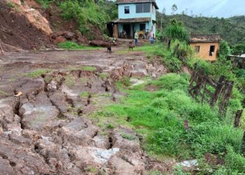 Famílias atingidas pelas chuvas seguem sem auxílio em Ouro Preto