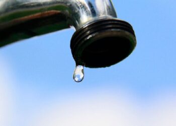 Ouro Preto: moradores começam o ano sem abastecimento e usam água da chuva para necessidades básicas