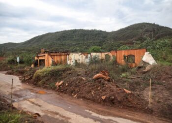Atingidos por barragens pedem que impactos das enchentes sejam incluídos na nova repactuação de Mariana e Brumadinho