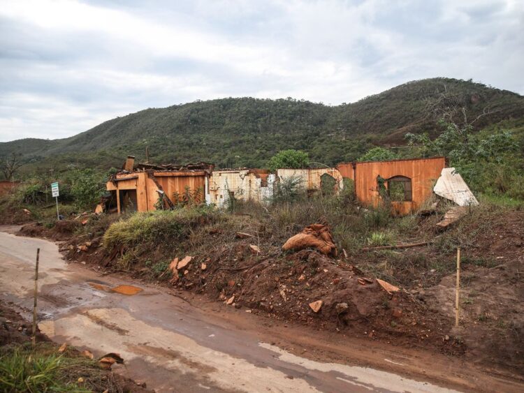 Atingidos por barragens pedem que impactos das enchentes sejam incluídos na nova repactuação de Mariana e Brumadinho