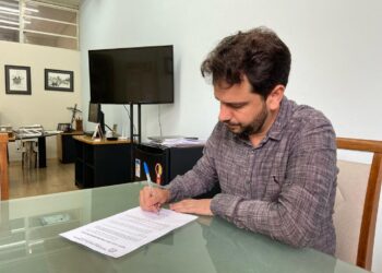 Prefeito de Mariana diz que não pensa em eleição: "Sei que meu mandato é interino"