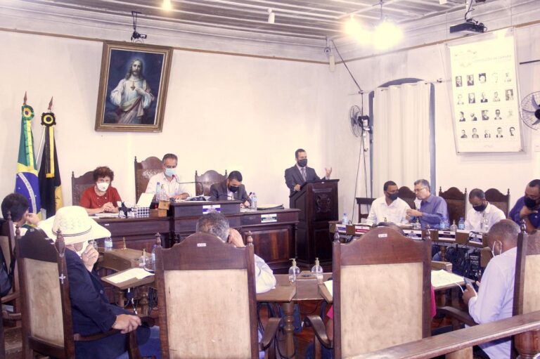Prefeitura estuda formas de baratear tarifa de água e transporte em Ouro Preto