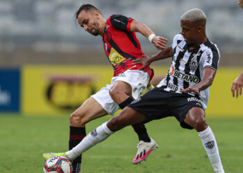 Atlético enfrenta adversário que venceu apenas uma vez na história