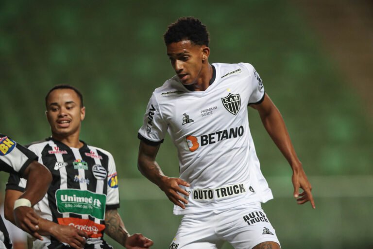Atlético terá time misto contra Athletic; veja provável escalação