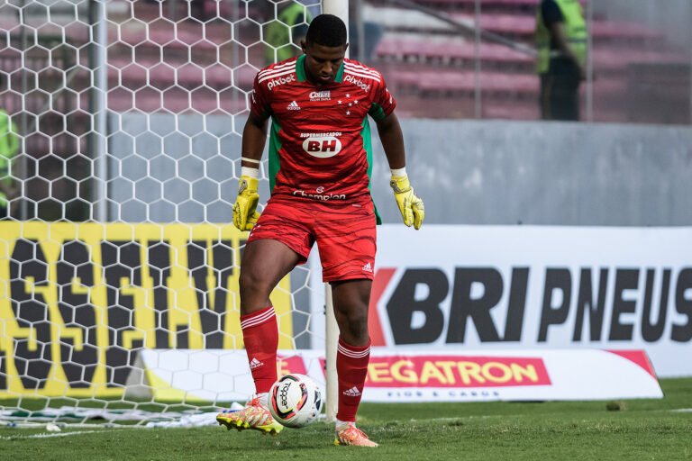 Com ótimo início de temporada, Denyvis é a grande promessa do Cruzeiro