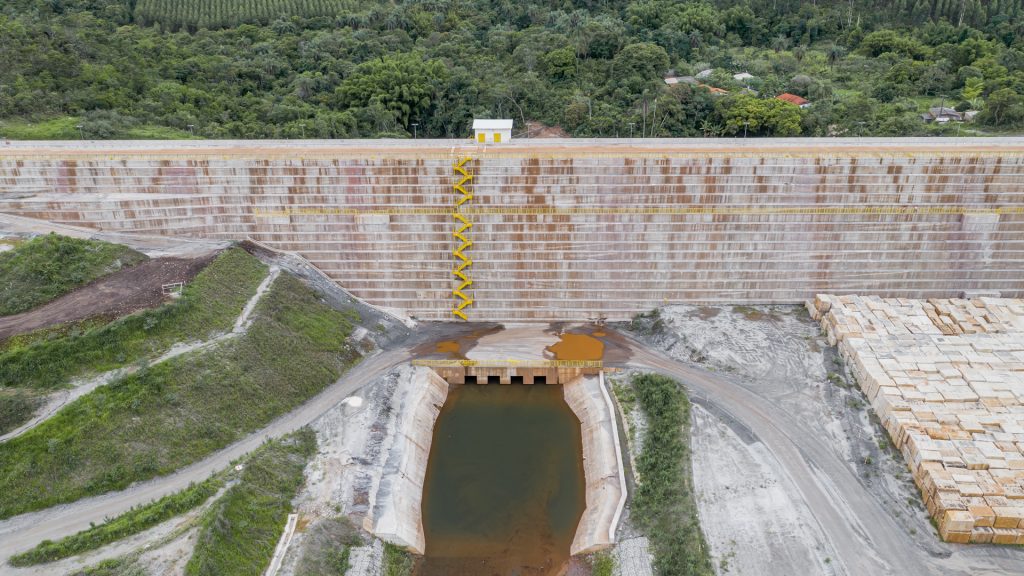 Mineradoras firmam novo acordo para descaracterização de barragens a montante em Minas