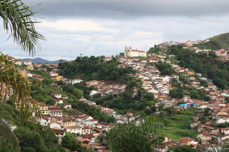 Covid: Ouro Preto avança para a Onda Amarela