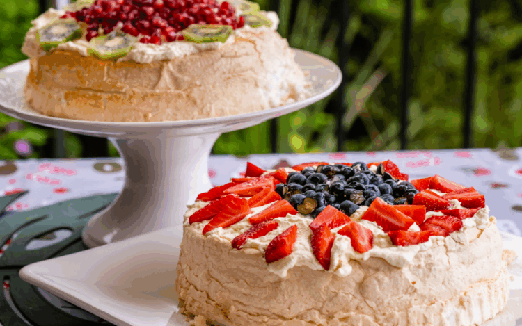 É ELA! Conheça a Pavlova, sobremesa neozelandesa e australiana (receita fácil)