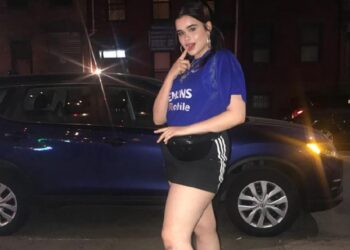 Atriz de Euphoria agita internet por fotos com a camisa do Cruzeiro