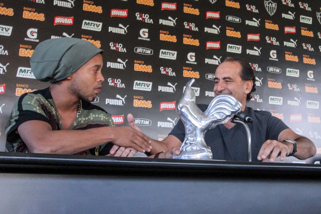 Ronaldinho faz 42 anos: relembre os melhores momentos do "Bruxo" no Atlético