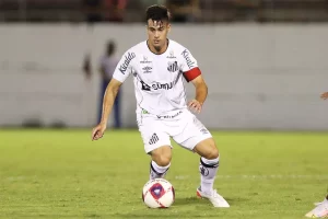 Conheça Sandro, “joia” santista que agora é o novo reforço do Atlético Conheça Sandro, "joia" santista que agora é o novo reforço do Atlético