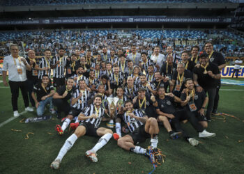 "Maior grupo que o Atlético já teve", declara presidente nos bastidores da conquista da Supercopa