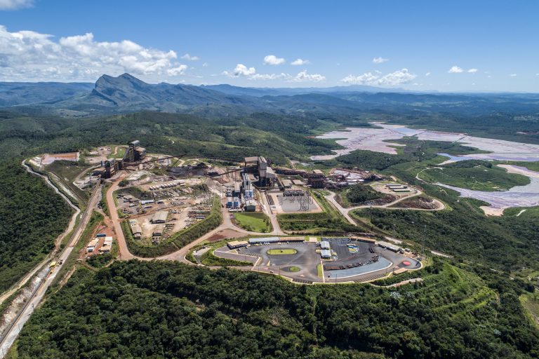 Empresas terceirizadas da mineração ofertam mais de 90 vagas em MG