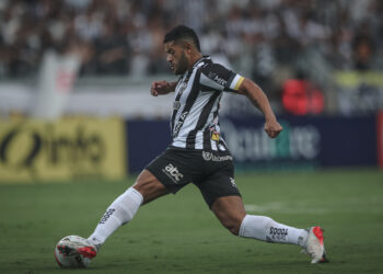 Sem Hulk e Everson, Atlético visita o Democrata