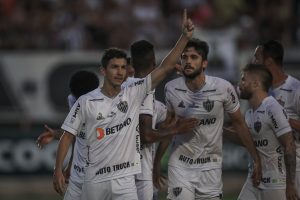 Atlético praticamente garante liderança e reafirma domínio estadual Atlético praticamente garante liderança e reafirma domínio estadual