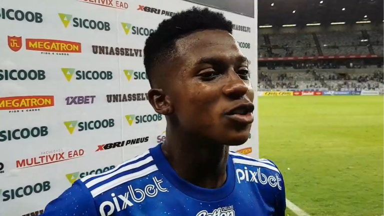Jhosefer estreia pelo Cruzeiro e lembra origens: "Sou natural de Mariana!"
