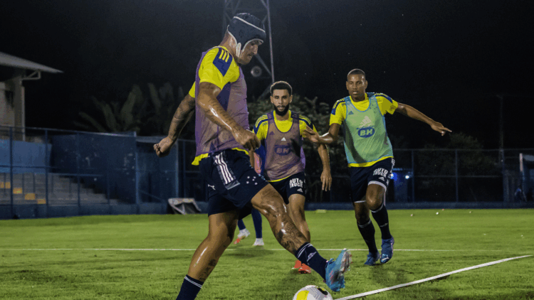 Com retorno de artilheiro, Cruzeiro enfrenta Tuntum-MA pela Copa do Brasil