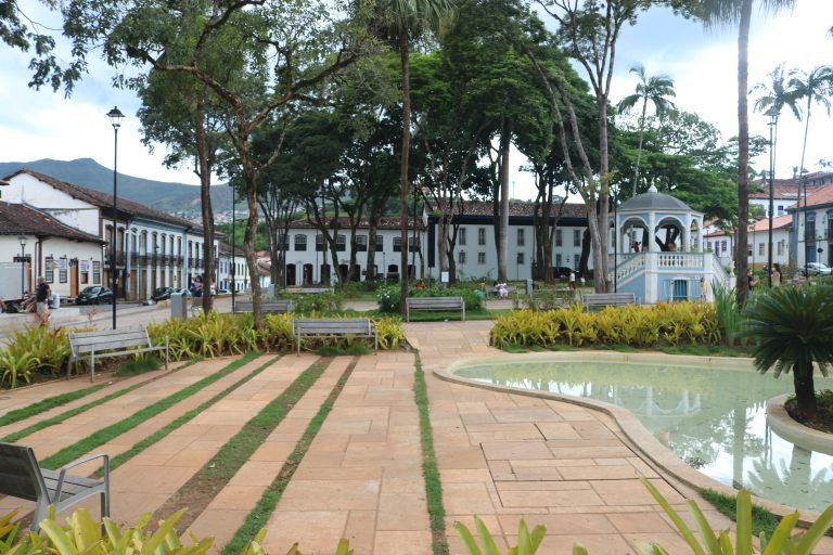 Jardim de Mariana recebe edição do Cinema na Cidade nos dias 18 e 19 de março