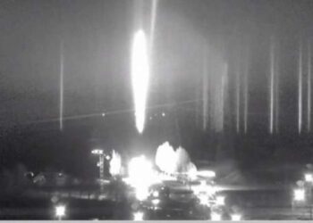 taque russo incendeia usina nuclear na Ucrânia