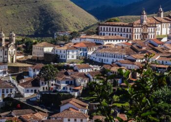 Ouro Preto: Liminar impede interrupção do transporte coletivo para distritos