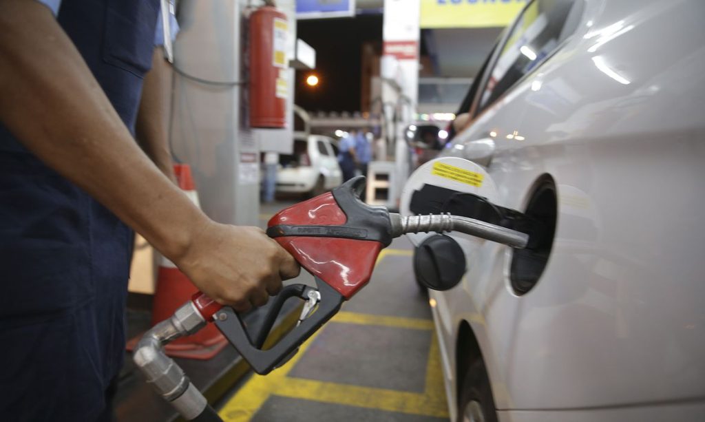 Onde está o projeto que estabiliza os preços dos combustíveis?