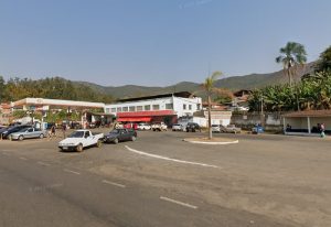 Três homens são presos no “Posto Raul”, em Mariana, por suspeita de roubos de carga Três homens são presos no "Posto Raul", em Mariana, por suspeita de roubos de carga