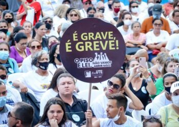 Greve da rede estadual mineira e a luta pela dignidade