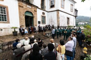 A triste história do príncipe e o bobo nos porões de Vila Rica A triste história do príncipe e o bobo nos porões de Vila Rica