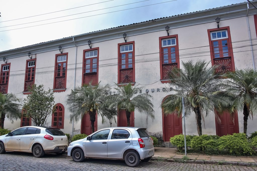 Prefeitura de Ouro Preto realiza processo seletivo com 10 vagas para estagiários