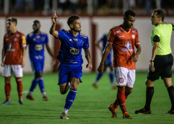 Cruzeiro enfrenta o Tombense querendo engrenar na Série B