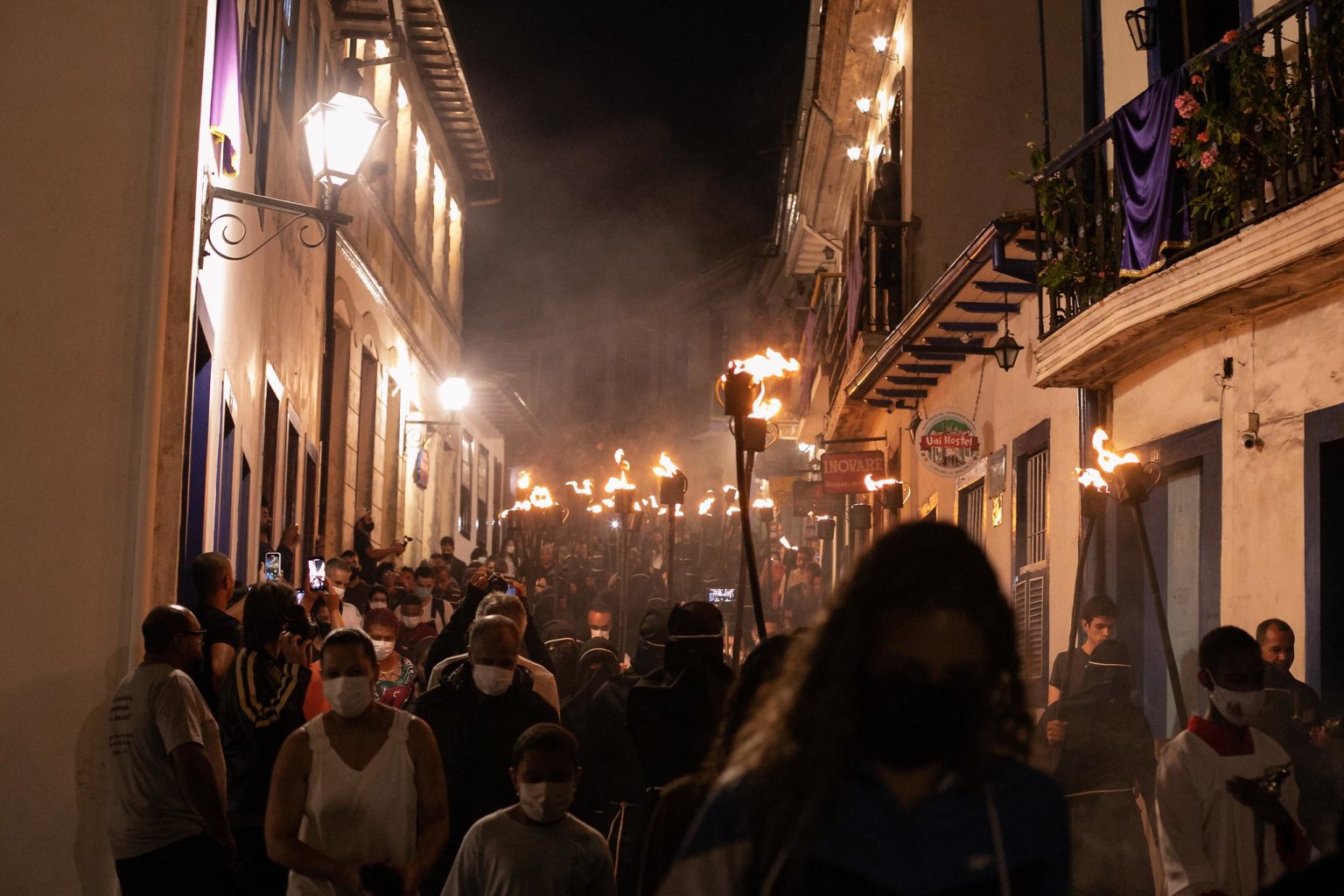 Procissão do Fogaréu em Ouro Preto: veja fotos Procissão do Fogaréu em Ouro Preto: veja fotos