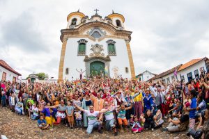 Encontro internacional deve reunir 200 palhaços em Mariana Encontro internacional deve reunir 200 palhaços em Mariana