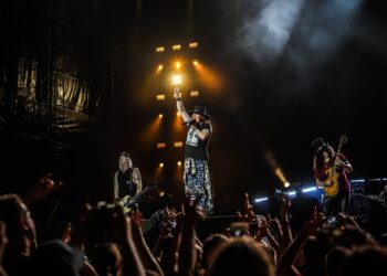 Guns N' Roses se apresenta com Slash e Duff pela primeira vez em BH