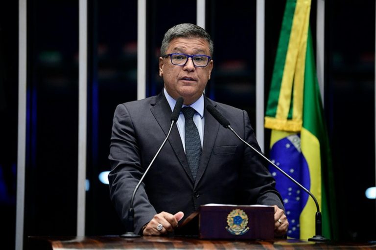 Aécio e Bolsonaro podem mudar panorama da disputa em MG