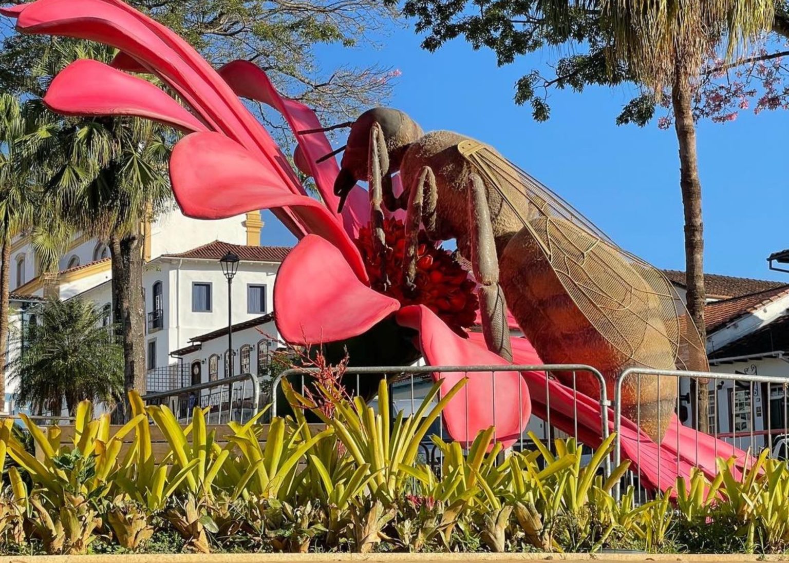 Mariana (MG): exposição de réplicas gigantes de insetos começa nesta quinta-feira (21 de abril) Mariana (MG): exposição de réplicas de insetos gigantes começa nesta quinta-feira (21 de abril)