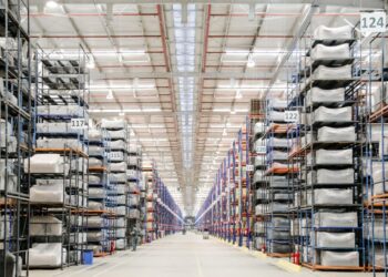 Gigante do varejo gera mil vagas em MG ao investir em modernização e construção de nova unidade